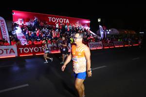 BIB: 33302
                            <button type="button" onclick="openModal(23008554)" class="btn btn-primary btn-sm float-right btn-popup" data-toggle="modal" data-target=".modal-high-quality">
                        <i class="fas fa-shopping-cart"></i> Add to Cart
                    </button>
                                            <button type="button" onclick="isThisMe(23008554, true)" class="btn btn-success btn-sm float-right btn-popup btn-isme hidden" data-toggle="tooltip" data-placement="bottom" title="นี่คือรูปของคุณใช่ไหม คลิกที่นี่เพื่อเอาเข้าอัลบั้ม">
                        <i class="fas fa-plus"></i> Add to album
                    </button>
                    <button type="button" onclick="isThisMe(23008554, false)" class="btn btn-warning btn-sm float-right btn-popup btn-isnotme hidden">
                        <i class="fas fa-ban"></i> Remove from album
                    </button>